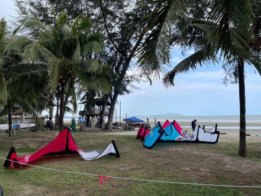 Kuantan Getaway Waterpark And Beach Экстерьер фото